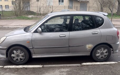 Daihatsu Sirion, 2001 год, 300 000 рублей, 3 фотография