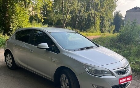 Opel Astra J, 2012 год, 600 000 рублей, 6 фотография