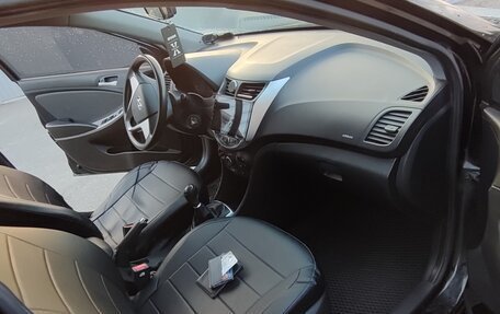 Hyundai Solaris II рестайлинг, 2012 год, 899 000 рублей, 10 фотография