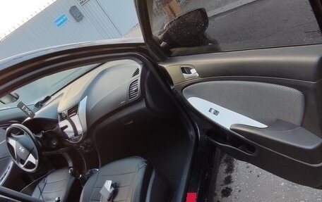 Hyundai Solaris II рестайлинг, 2012 год, 899 000 рублей, 15 фотография