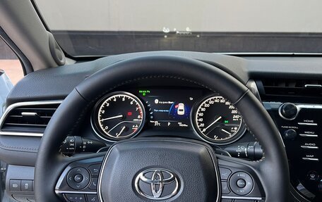 Toyota Camry, 2018 год, 2 850 000 рублей, 12 фотография