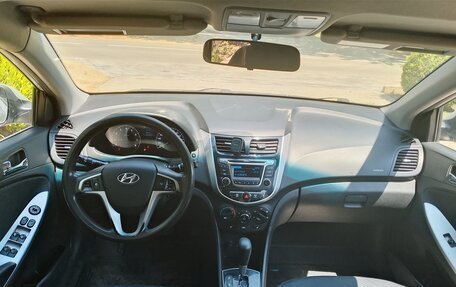 Hyundai Solaris II рестайлинг, 2011 год, 720 000 рублей, 6 фотография