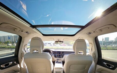 Volvo XC60 II, 2017 год, 4 500 000 рублей, 4 фотография