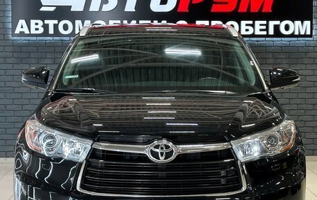 Toyota Highlander III, 2013 год, 2 997 000 рублей, 3 фотография