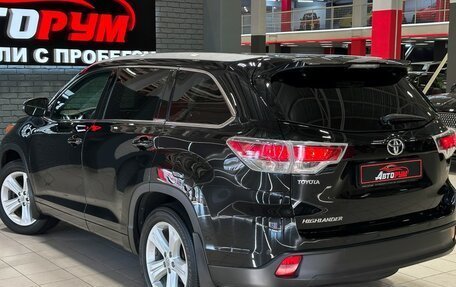 Toyota Highlander III, 2013 год, 2 997 000 рублей, 7 фотография