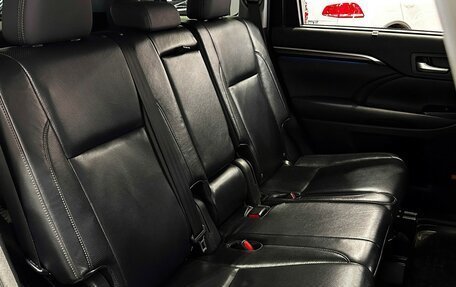Toyota Highlander III, 2013 год, 2 997 000 рублей, 16 фотография