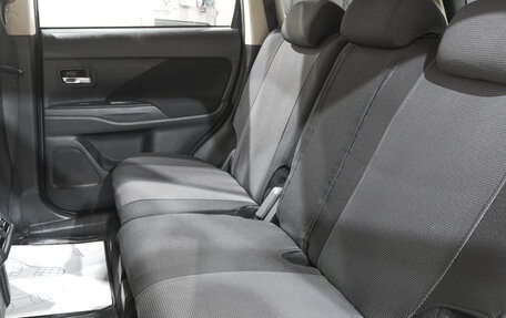Mitsubishi Outlander III рестайлинг 3, 2018 год, 1 949 000 рублей, 26 фотография