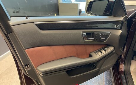 Mercedes-Benz E-Класс, 2010 год, 2 100 000 рублей, 11 фотография