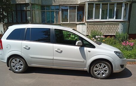 Opel Zafira B, 2012 год, 949 000 рублей, 2 фотография