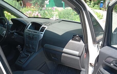 Opel Zafira B, 2012 год, 949 000 рублей, 5 фотография