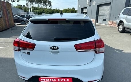 KIA Rio III рестайлинг, 2017 год, 950 000 рублей, 2 фотография