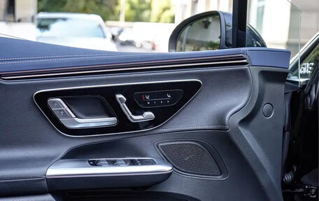 Mercedes-Benz EQE, 2022 год, 3 780 213 рублей, 14 фотография