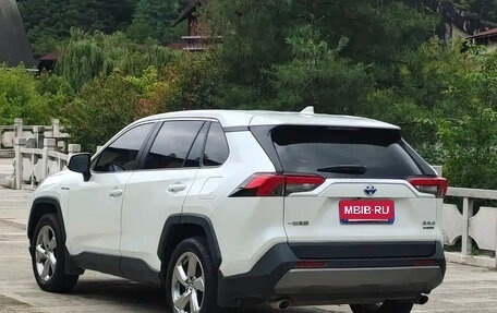 Toyota RAV4, 2022 год, 2 535 800 рублей, 4 фотография