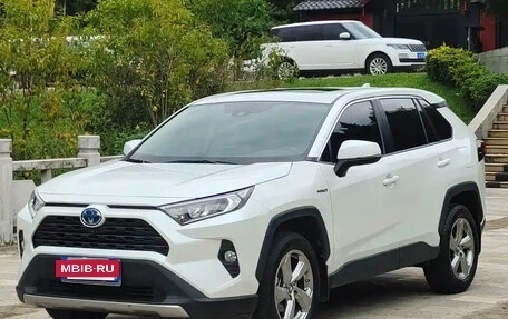 Toyota RAV4, 2022 год, 2 535 800 рублей, 5 фотография