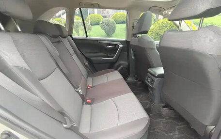 Toyota RAV4, 2022 год, 2 535 800 рублей, 15 фотография