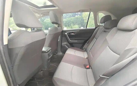Toyota RAV4, 2022 год, 2 535 800 рублей, 20 фотография