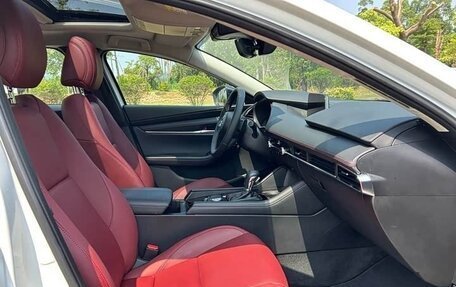Mazda 3, 2025 год, 2 450 000 рублей, 15 фотография