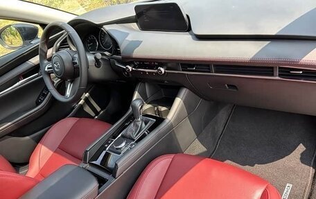 Mazda 3, 2025 год, 2 450 000 рублей, 16 фотография
