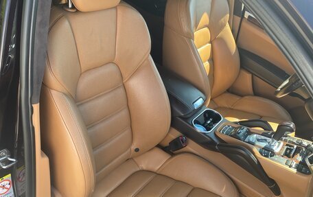 Porsche Cayenne III, 2011 год, 2 700 000 рублей, 28 фотография