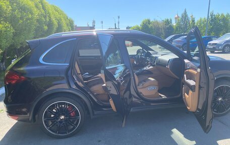 Porsche Cayenne III, 2011 год, 2 700 000 рублей, 29 фотография