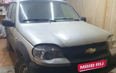 Chevrolet Niva I рестайлинг, 2005 год, 170 000 рублей, 7 фотография