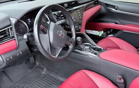 Toyota Camry, 2020 год, 2 850 000 рублей, 7 фотография