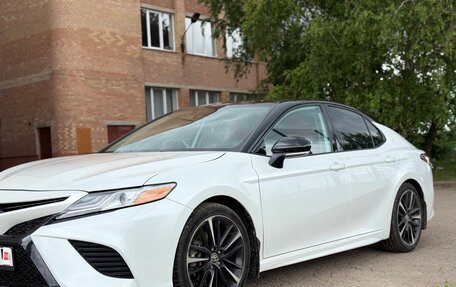 Toyota Camry, 2020 год, 2 850 000 рублей, 4 фотография