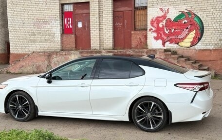 Toyota Camry, 2020 год, 2 850 000 рублей, 5 фотография