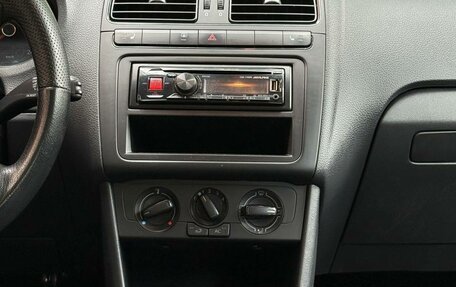 Volkswagen Polo VI (EU Market), 2012 год, 620 000 рублей, 10 фотография