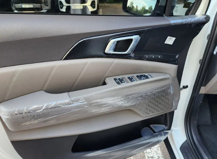 KIA Carnival III, 2025 год, 5 650 000 рублей, 14 фотография