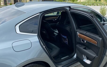 Volvo S90 II рестайлинг, 2019 год, 2 600 000 рублей, 7 фотография