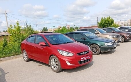 Hyundai Solaris II рестайлинг, 2012 год, 750 000 рублей, 1 фотография