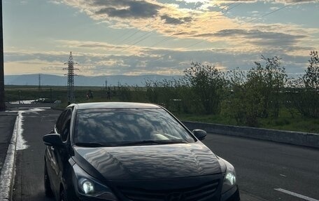 Hyundai Solaris II рестайлинг, 2015 год, 850 000 рублей, 1 фотография