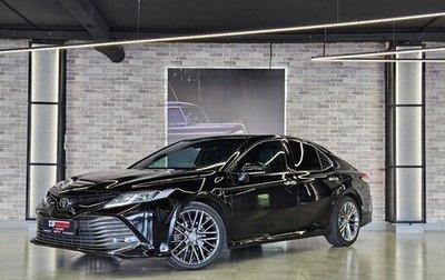 Toyota Camry, 2018 год, 2 430 000 рублей, 1 фотография