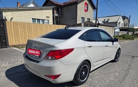 Hyundai Solaris II рестайлинг, 2015 год, 1 080 000 рублей, 13 фотография