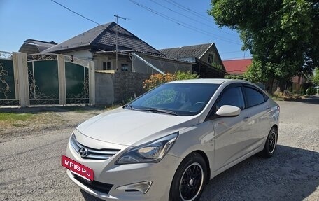Hyundai Solaris II рестайлинг, 2015 год, 1 080 000 рублей, 9 фотография