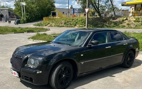 Chrysler 300C II, 2006 год, 915 000 рублей, 2 фотография