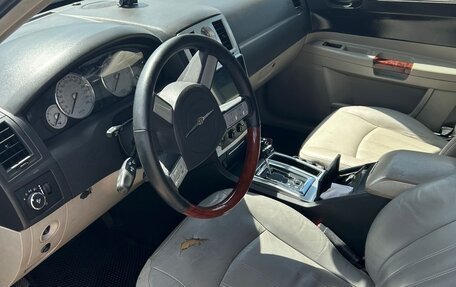 Chrysler 300C II, 2006 год, 915 000 рублей, 12 фотография