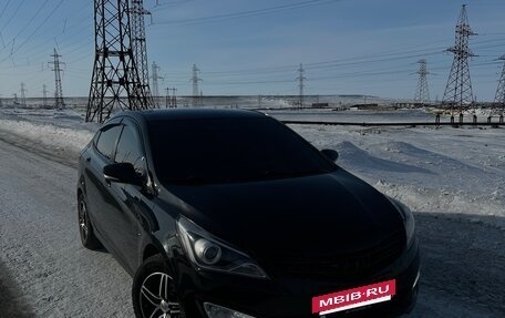 Hyundai Solaris II рестайлинг, 2015 год, 850 000 рублей, 7 фотография