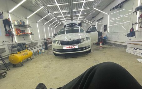 Skoda Octavia, 2018 год, 1 500 000 рублей, 6 фотография