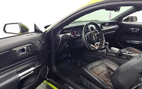 Ford Mustang VI рестайлинг, 2021 год, 3 504 027 рублей, 6 фотография
