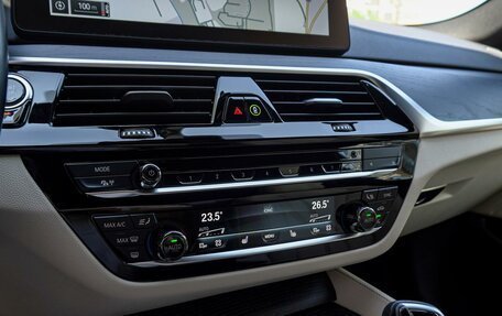 BMW 5 серия, 2021 год, 6 630 000 рублей, 15 фотография