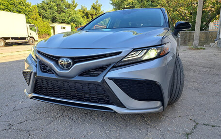 Toyota Camry, 2021 год, 2 950 000 рублей, 4 фотография