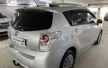 Toyota Verso I, 2010 год, 1 275 000 рублей, 6 фотография