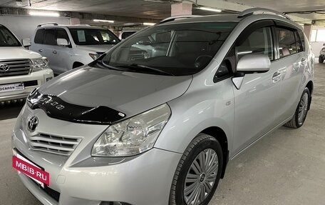Toyota Verso I, 2010 год, 1 275 000 рублей, 2 фотография