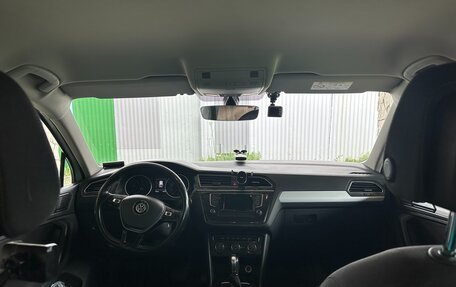 Volkswagen Tiguan II, 2017 год, 2 200 000 рублей, 10 фотография