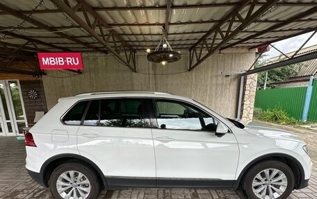 Volkswagen Tiguan II, 2017 год, 2 200 000 рублей, 5 фотография