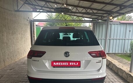Volkswagen Tiguan II, 2017 год, 2 200 000 рублей, 6 фотография