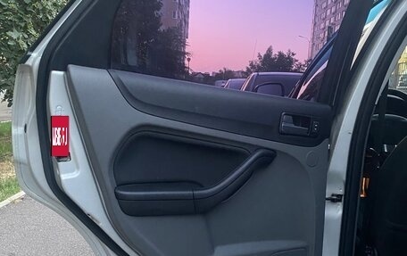 Ford Focus II рестайлинг, 2010 год, 670 000 рублей, 18 фотография