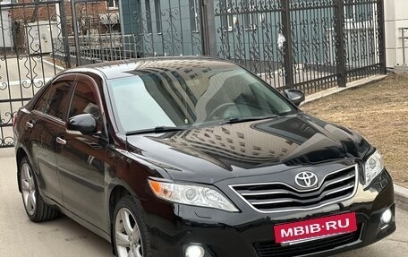Toyota Camry, 2011 год, 1 300 000 рублей, 3 фотография